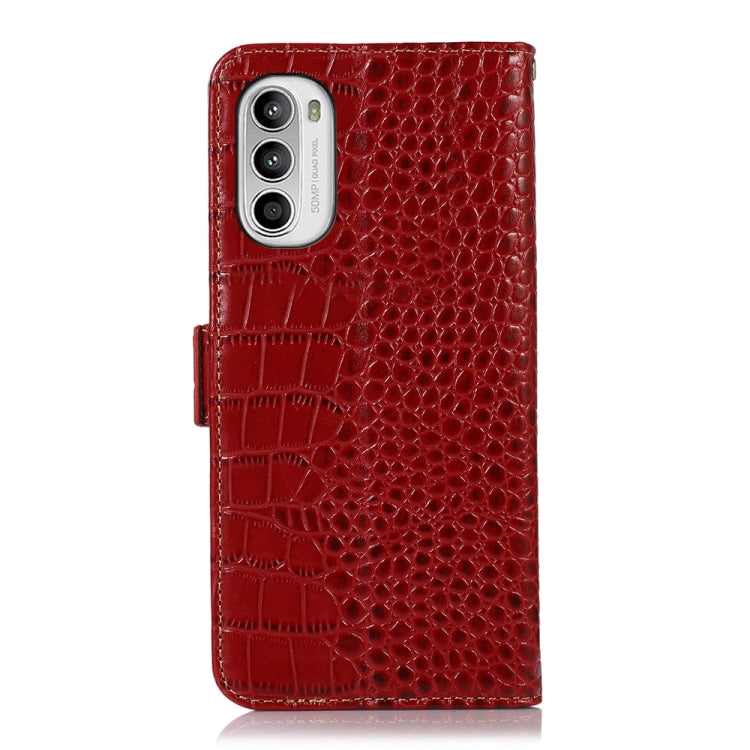 For Motorola Moto G52 4G Crocodile Top Layer Cowhide Leather Phone Case(Red) - Motorola Cases by PMC TechLife | Online Shopping South Africa | PMC TechLife | Buy Now Pay Later Mobicred