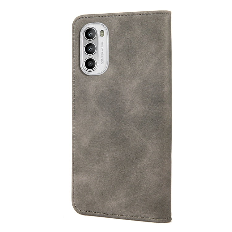 For Motorola Moto G52 Skin Feel Splicing Leather Phone Case(Grey) - Motorola Cases by PMC Jewellery | Online Shopping South Africa | PMC Jewellery | Buy Now Pay Later Mobicred