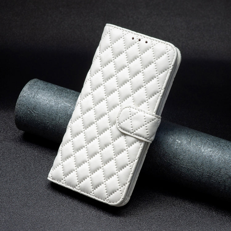 For iPhone 16 Diamond Lattice Wallet Flip Leather Phone Case(White) - iPhone 16 Cases by PMC TechLife | Online Shopping South Africa | PMC TechLife | Buy Now Pay Later Mobicred