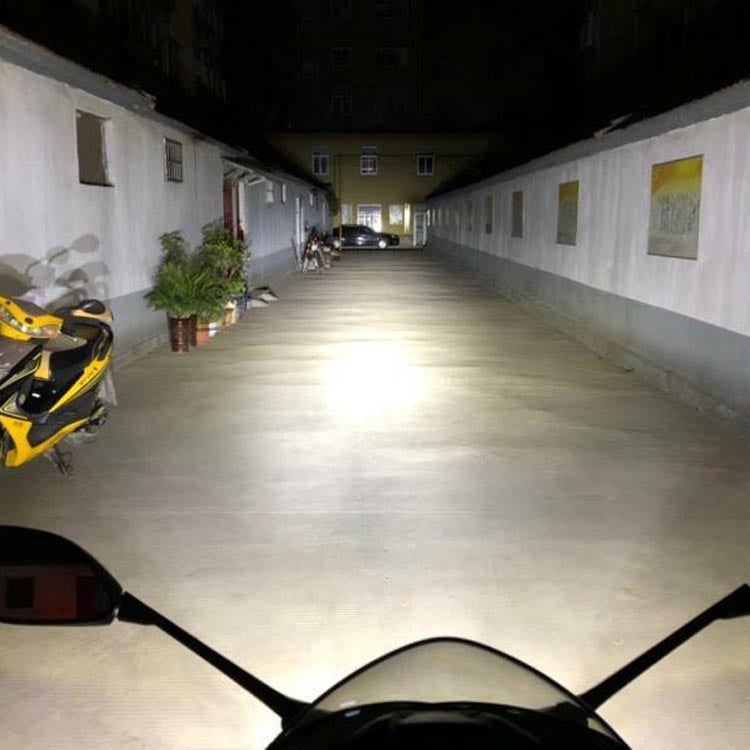 40W White Light Motorcycle LED Spotlight Headlight Car Front Bumper Light Off-Road Vehicle Modified Roof Light - Headlights by PMC TechLife | Online Shopping South Africa | PMC TechLife | Buy Now Pay Later Mobicred